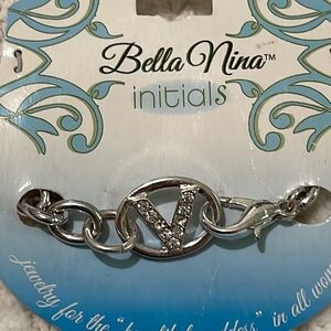 Initial bracelet letter v